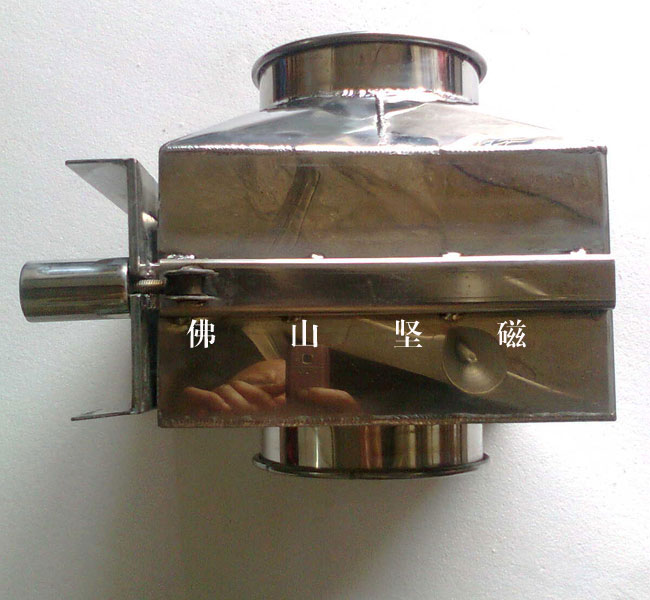 除铁器