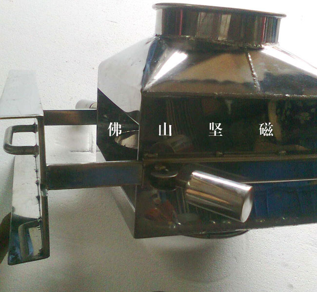 除铁器